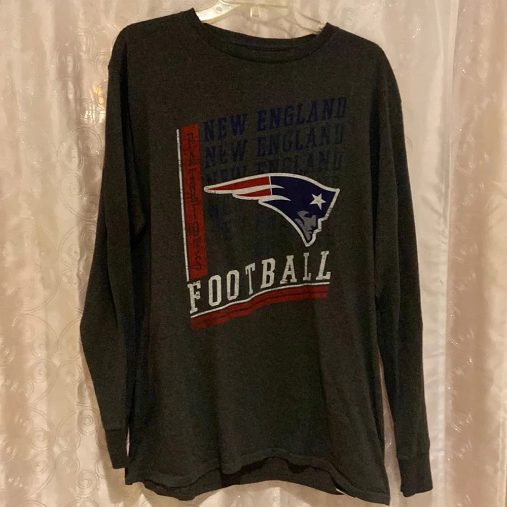 Majestic New England Patriots Long Sleeve Shirt Adult Size Large 🔥 - Picture 1 of 5